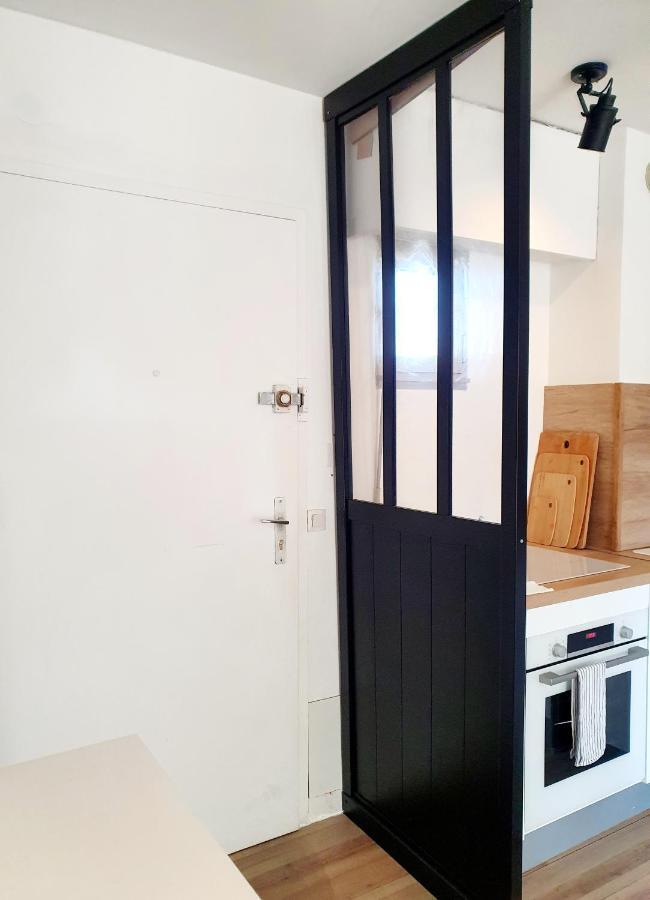 Bel Appartement A 50M De La Plage, 2 Pieces Climatisees, Parking Prive 앙티브 외부 사진